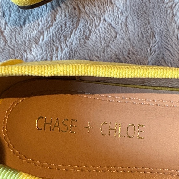 Chase + Chloe  Women's Faux Suede with Crystal Embellishments; SZ: 7; Like New - Picture 4 of 11